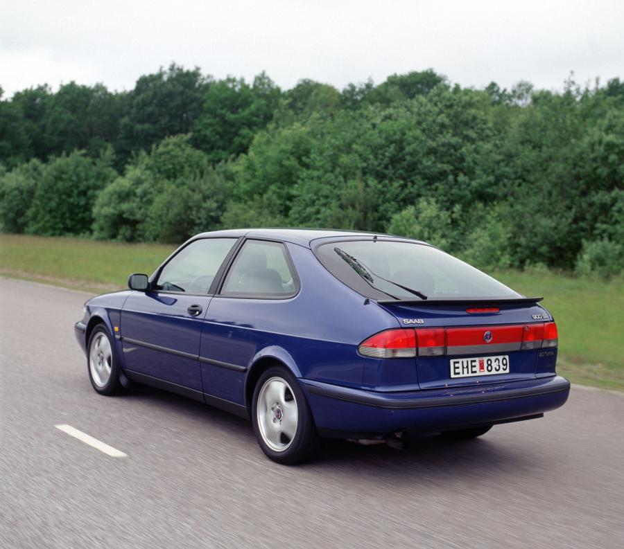  Saab 900 SE Turbo Coupe 1993 года  (фото 6 из 29)